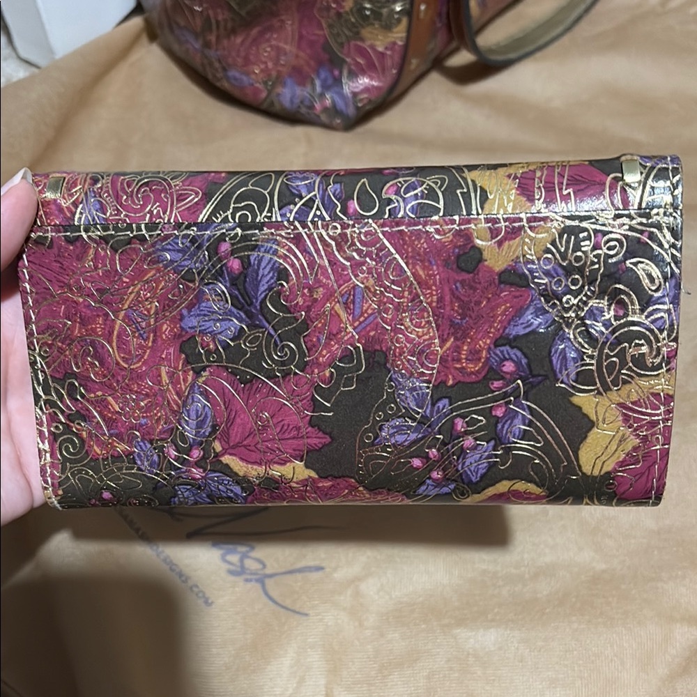 Parricia Nash Pink Purple and Gold Paisley and Floral Tote and Wallet Set - Picture 7 of 10